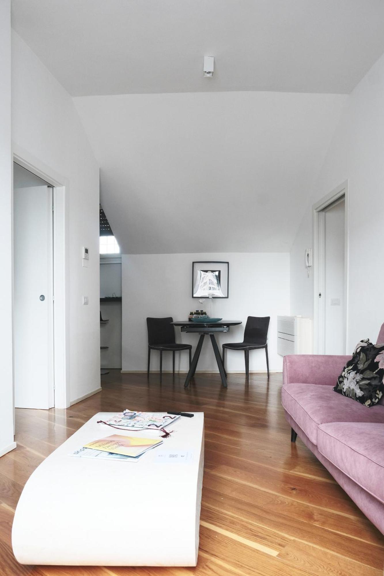 Comecasa Attic 5 Min Walk From Duomo ミラノ エクステリア 写真