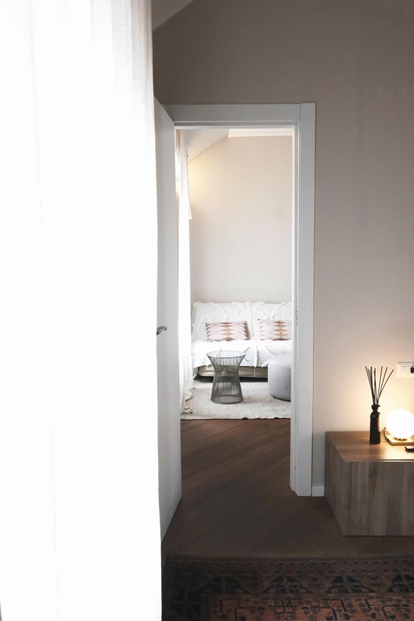 Comecasa Attic 5 Min Walk From Duomo ミラノ エクステリア 写真